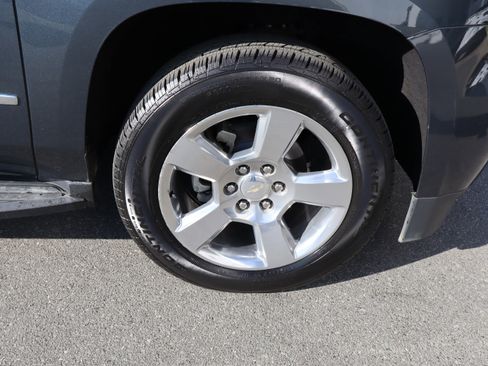 Used 2019 Chevrolet Tahoe LT image 40