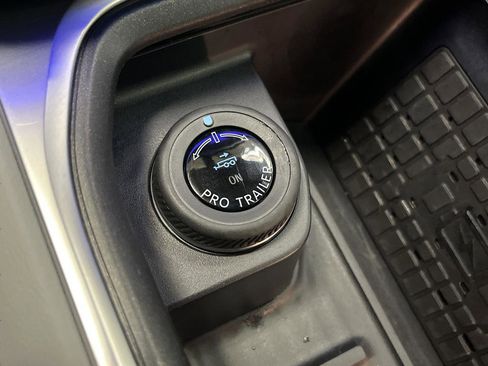 Used 2025 Ford Expedition Max Platinum w/ Platinum Ultimate Package image 28