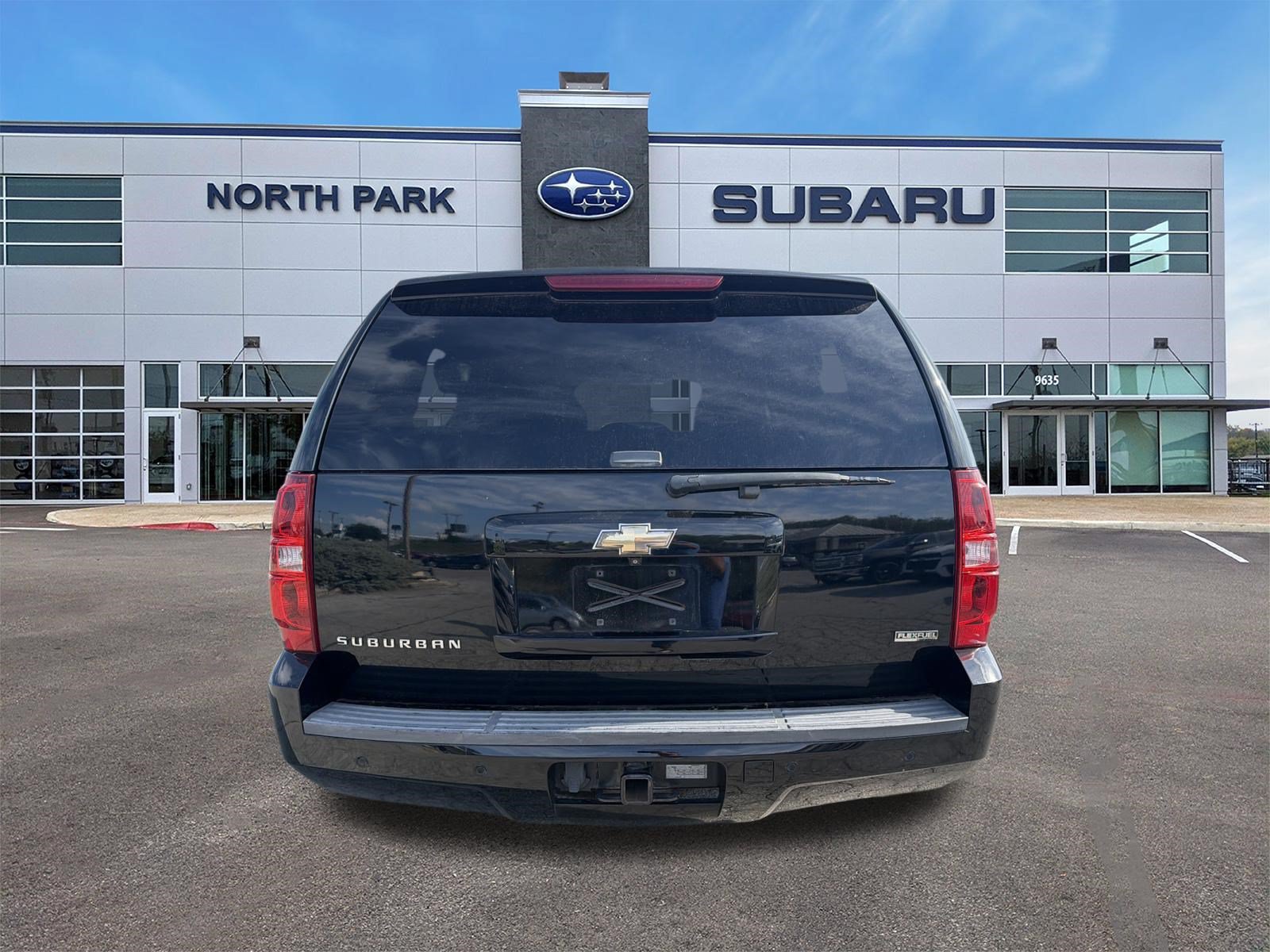 Used 2010 Chevrolet Suburban LT AWD/4WD image 4