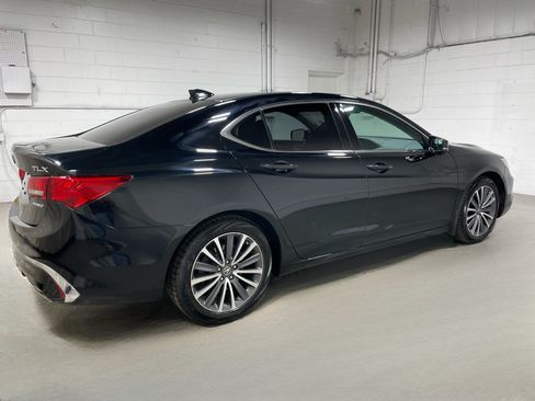Used 2018 Acura TLX V6 SH-AWD w/ Technology Pkg image 4