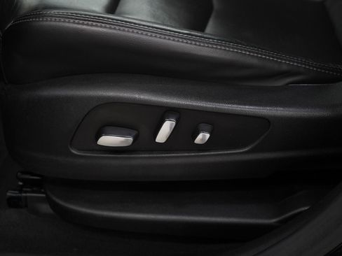 Used 2021 Cadillac XT6 Premium Luxury image 32