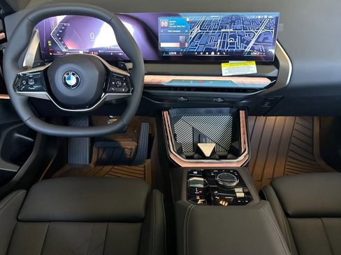 Used 2025 BMW X3 xDrive30i w/ Convenience Package image 4