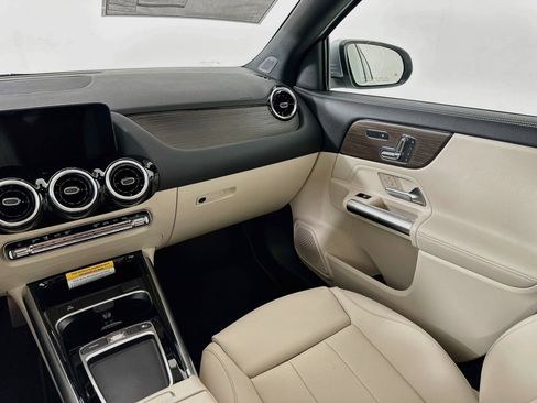 New 2026 Mercedes-Benz GLA 250 image 23