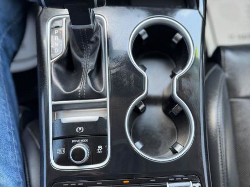 Used 2019 Kia Stinger Premium AWD/4WD image 17