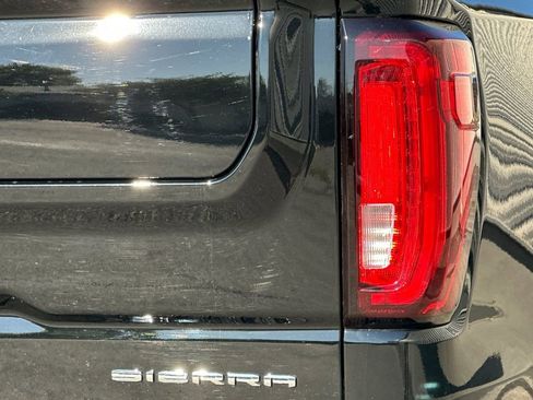 Used 2025 GMC Sierra 1500 Denali w/ Denali Reserve Package AWD/4WD image 25