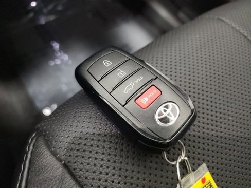 Certified 2024 Toyota Grand Highlander Limited image 39