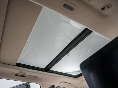 Used 2021 GMC Yukon XL Denali w/ Denali Premium Package image 36