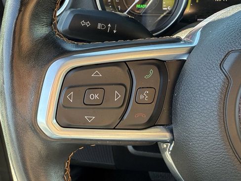 Used 2022 Jeep Wrangler Unlimited Sahara image 19