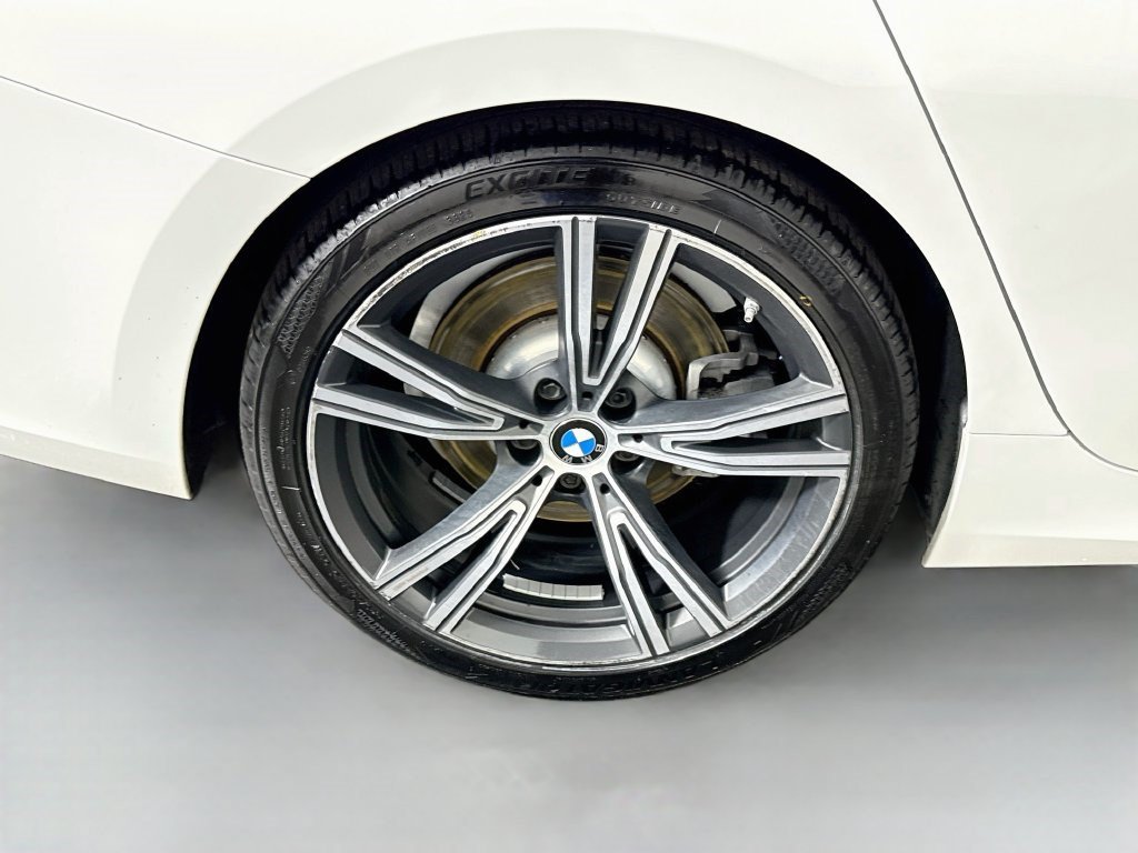 Used 2022 BMW 330i Sedan w/ Driving Assistance Package RWD image 32