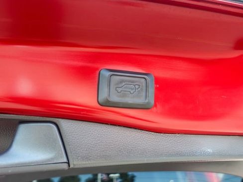 Certified 2022 Toyota RAV4 XLE w/ Convenience Package FWD image 29