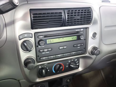Used 2011 Ford Ranger XLT AWD/4WD image 34