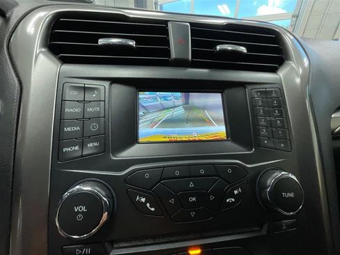 Used 2018 Ford Fusion S FWD image 17