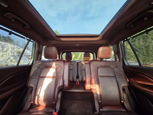 Used 2023 Lincoln Aviator Black Label w/ Dynamic Handling Package image 18