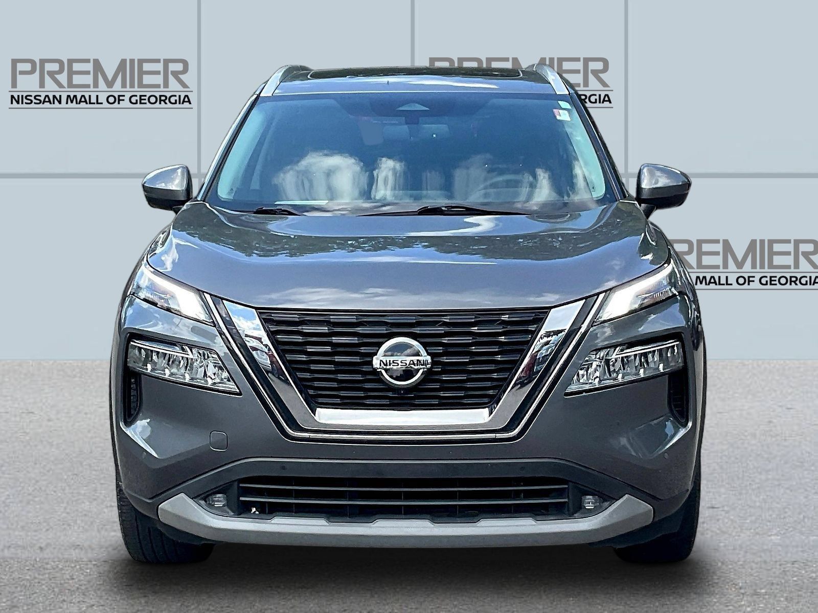 Used 2021 Nissan Rogue SL w/ Premium Package FWD image 2