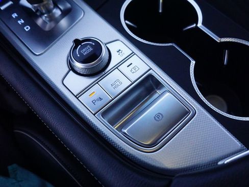 Certified 2026 Genesis G70 2.5T Prestige image 11