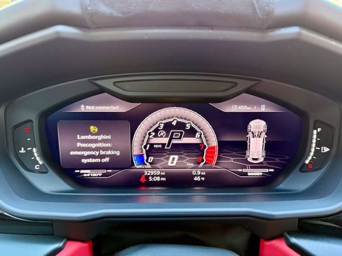 Used 2021 Lamborghini Urus AWD/4WD image 47