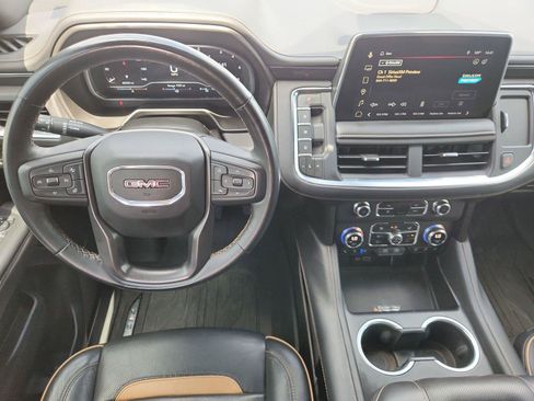 Used 2023 GMC Yukon AT4 w/ AT4 Premium Plus Package AWD/4WD image 11