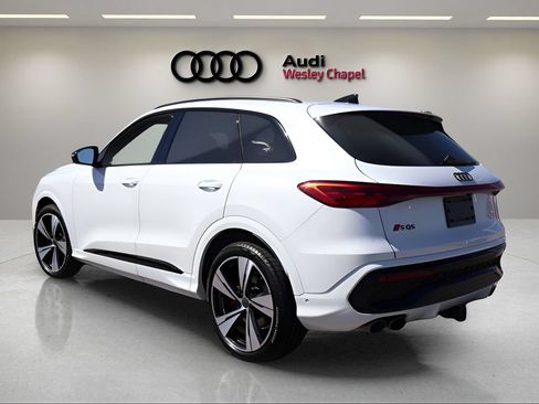 New 2026 Audi SQ5 Premium Plus w/ Premium Plus Package AWD/4WD image 3