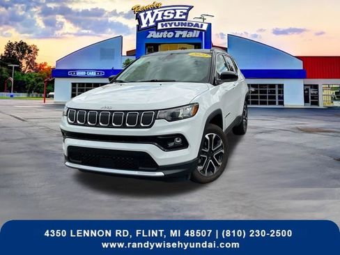 Used 2022 Jeep Compass Limited AWD/4WD image 3
