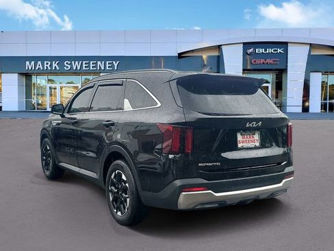 Used 2025 Kia Sorento S FWD image 26