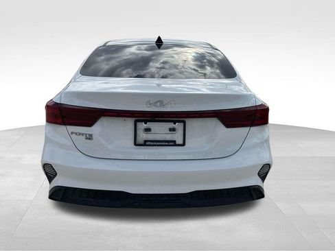 Used 2022 Kia Forte Sedan image 8