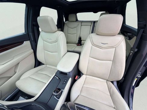 Used 2017 Cadillac XT5 Premium Luxury FWD image 19