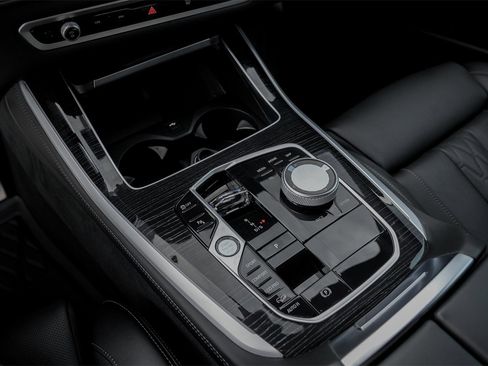 Used 2025 BMW X5 M60i image 26