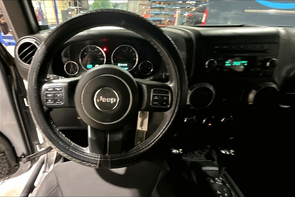 Used 2017 Jeep Wrangler Sport w/ Quick Order Package 24S AWD/4WD image 5