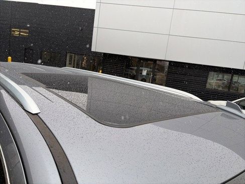 Used 2021 Cadillac Escalade ESV Premium Luxury image 5