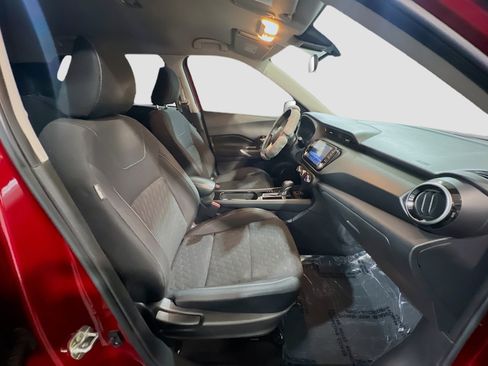 Used 2023 Nissan Kicks SV FWD image 19