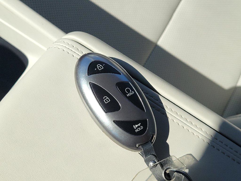 Certified 2025 Hyundai Santa Fe SEL FWD image 24
