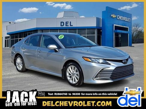 Used 2024 Toyota Camry LE w/ Convenience Package FWD image 1