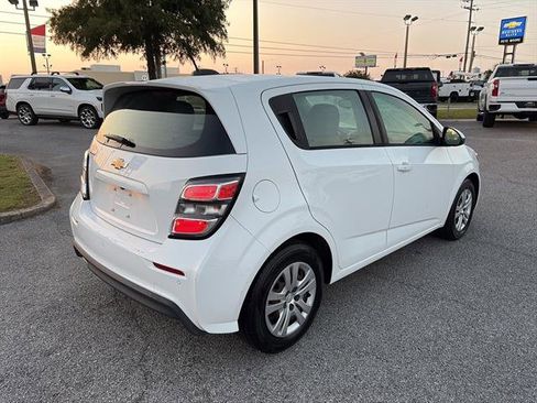 Used 2020 Chevrolet Sonic LT image 7