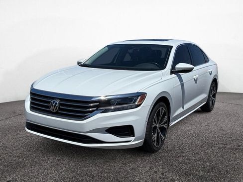Used 2020 Volkswagen Passat 2.0T SEL FWD image 1
