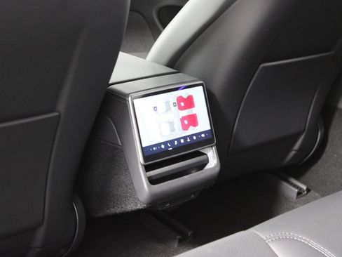 Used 2025 Tesla Model 3 Long Range RWD image 22