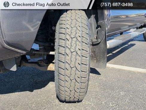 Used 2015 Toyota Tacoma PreRunner w/ SR5 Package image 17