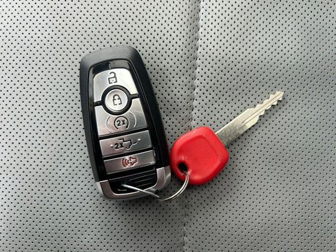 Used 2022 Ford F350 Limited w/ FX4 Off-Road Package image 33