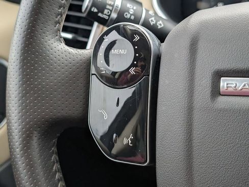 Used 2019 Land Rover Range Rover Sport HSE image 16