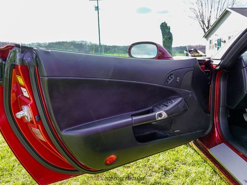 Used 2011 Chevrolet Corvette Grand Sport w/ Preferred Equipment Group image 26