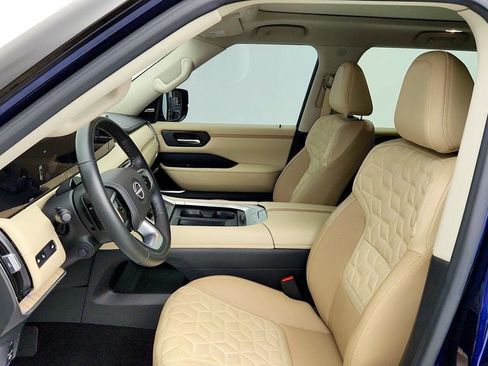 Used 2025 Nissan Armada Platinum AWD/4WD image 20