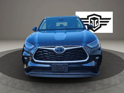 Used 2022 Toyota Highlander XLE