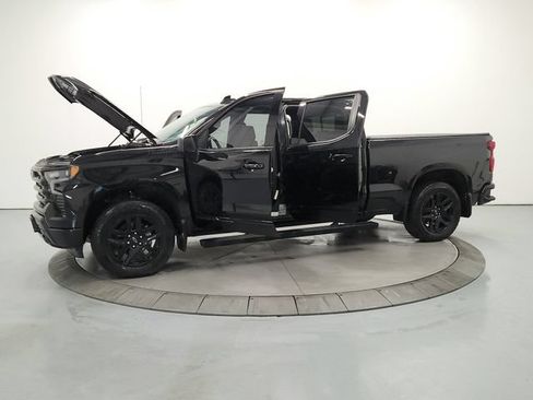 Used 2024 Chevrolet Silverado 1500 High Country w/ Midnight Edition AWD/4WD image 12