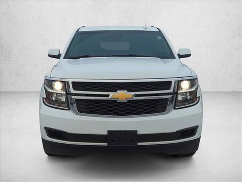 Used 2019 Chevrolet Suburban LT image 2