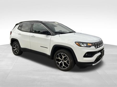 Used 2025 Jeep Compass Limited AWD/4WD image 5