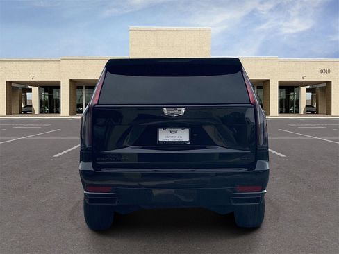 Certified 2024 Cadillac Escalade ESV Sport Platinum w/ LPO, ONYX Package image 6