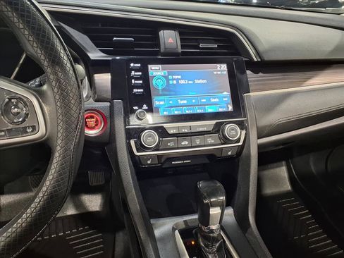 Used 2019 Honda Civic EX image 9