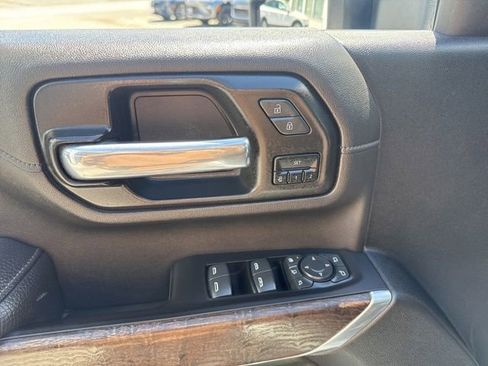 Used 2022 GMC Sierra 3500 Denali w/ Denali Ultimate Package AWD/4WD image 20