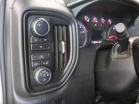 Used 2022 Chevrolet Silverado 2500 Custom w/ Custom Value Package AWD/4WD image 13