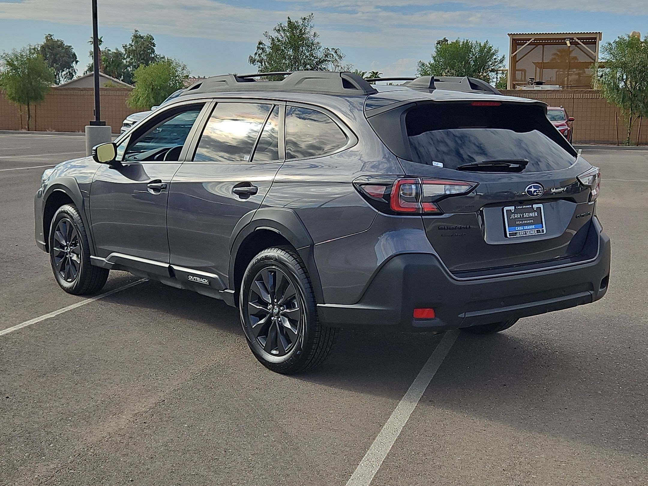 Used 2025 Subaru Outback Onyx Edition AWD/4WD image 3
