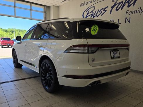 Used 2023 Lincoln Aviator Reserve w/ Equipment Group 201A AWD/4WD image 14